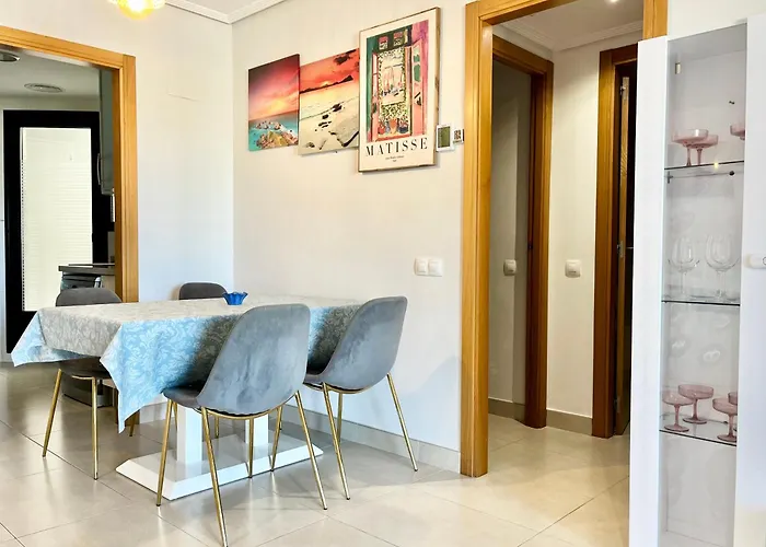 Valencia Beachfront Home 23